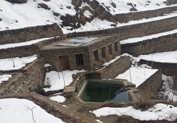 مهمانپذیر ارگ سنگی سنگان