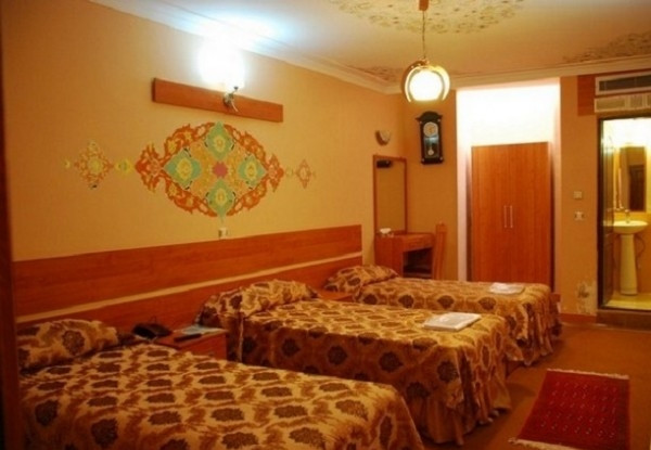 هتل سنتی ابن سینا