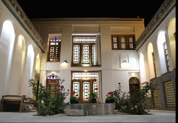 هتل ایروانی