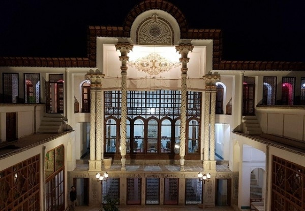 خانه مسافر خان نشین