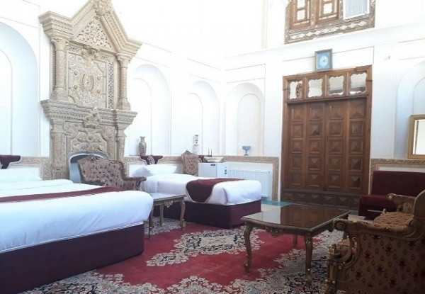 خانه مسافر خان نشین