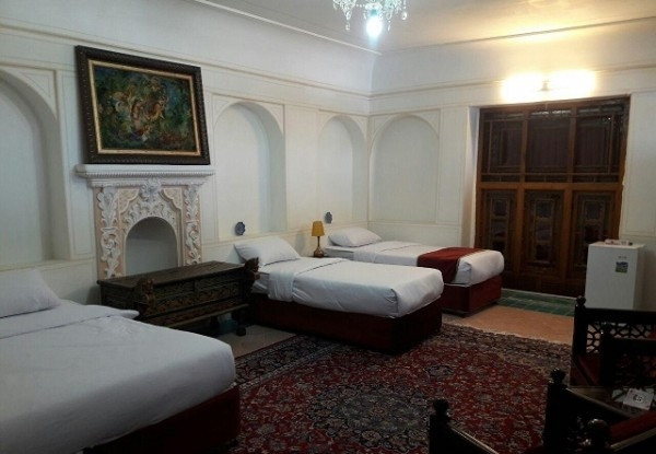 خانه مسافر خان نشین