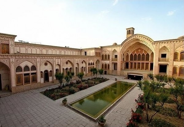 هتل خانه عامری ها