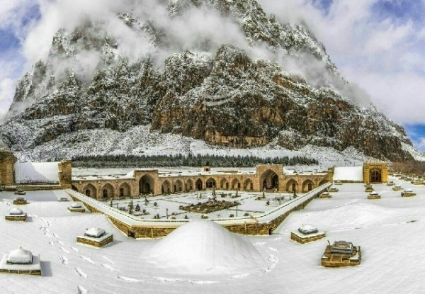 هتل لاله بیستون