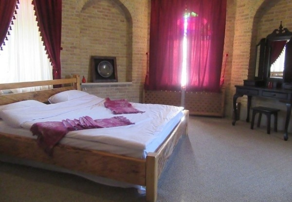 هتل کاروانسرای یام