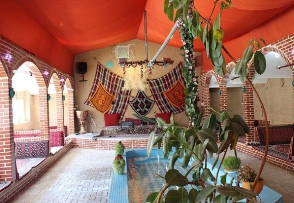 هتل ایران زمین