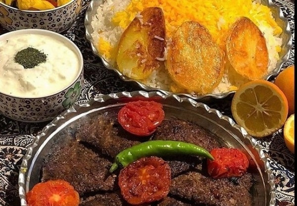 هتل عمارت هفت رنگ