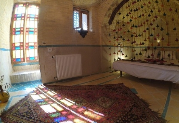 هتل عمارت هفت رنگ