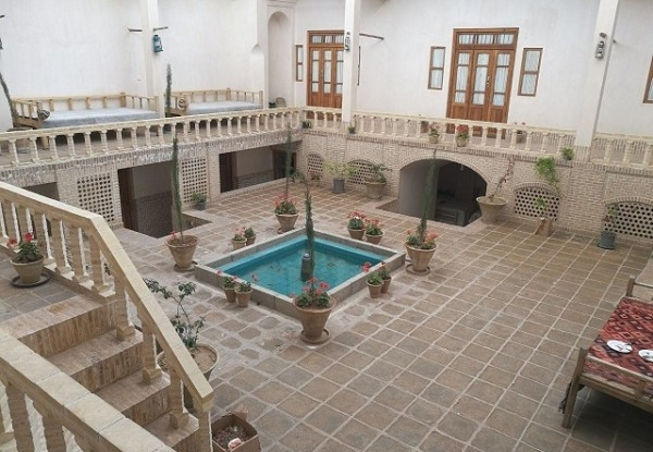 هتل کاشانه روشن
