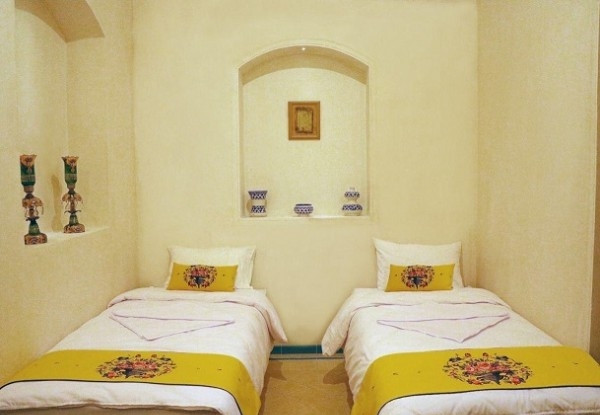 هتل کاشانه روشن