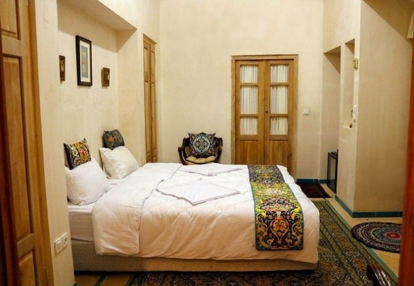هتل کاشانه روشن