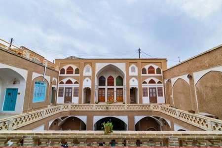 هتل خانه دوست