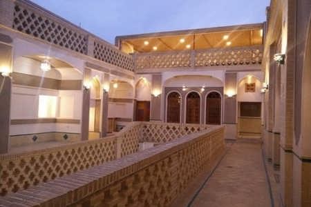 هتل سنتی انار