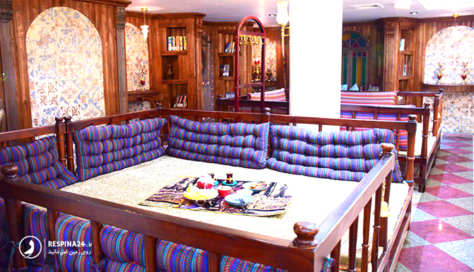 تخت های سنتی رستوران رز