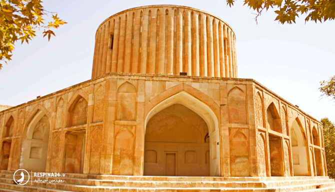 نمای بیرونی کاخ خورشید یکی از مکان های تاریخی اطراف مشهد 