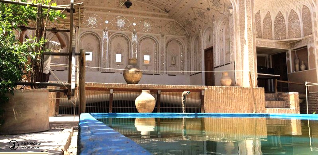 فضای داخلی موزه آب از جاهای دیدنی مشهد 
