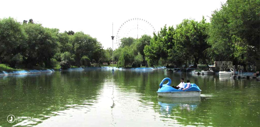 قایق پارویی در پارک ملت مشهد 
