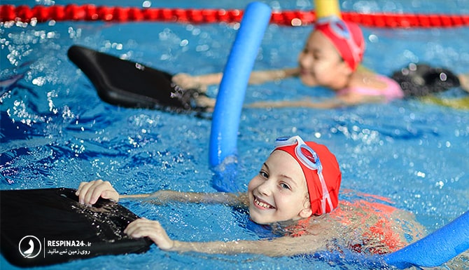 آموزش شنا در پارک ساحلی آفتاب مشهد برای کودکان