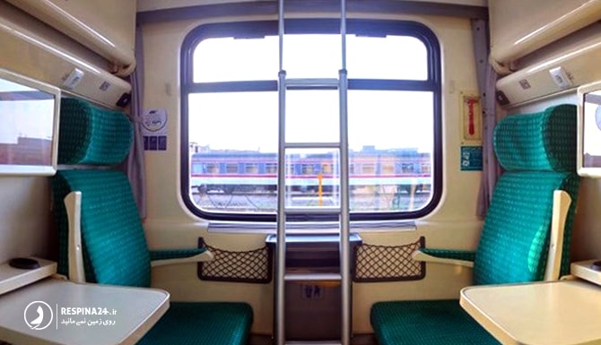 تصویری از فضای داخلی کوپه قطار سبز رجا