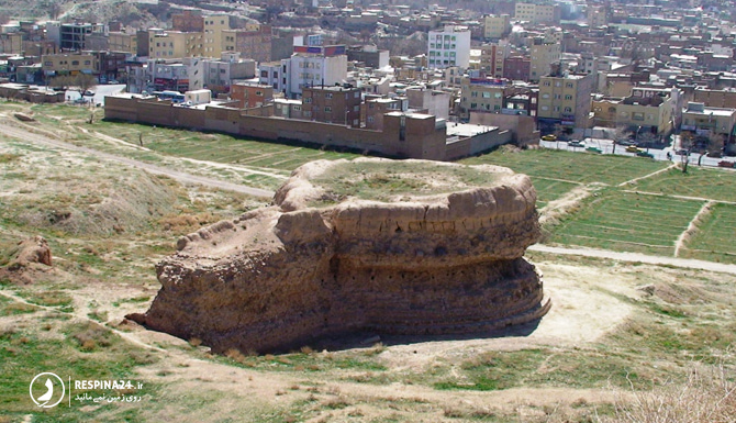 نمایی از دانشگاه بسیار قدیمی ربع رشیدی