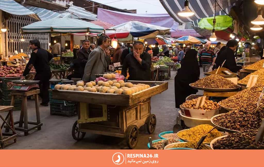 بازار محلی در نزدیکی میدان شهرداری