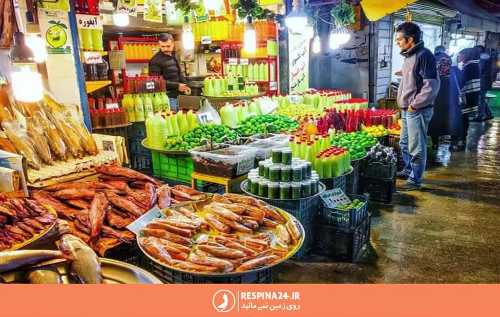 بازار محلی در نزدیکی میدان شهرداری