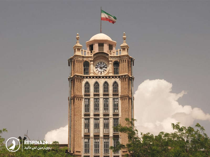 برج ساعت در میدان شهرداری رشت